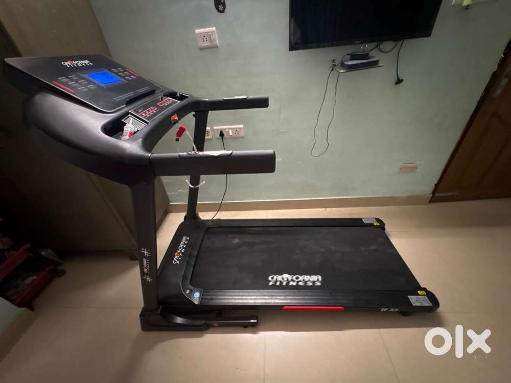 California Fitness Treadmill