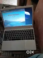 Ultimus laptop