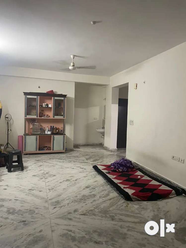 In 2bhk flat hall is available for rent with affordable prices