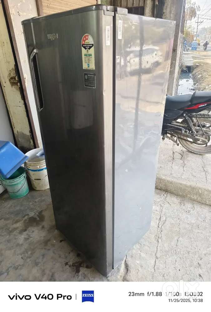 Whirlpool fridge single door