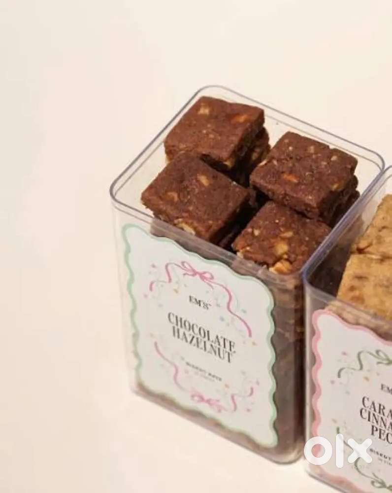 Biskut factory packing job