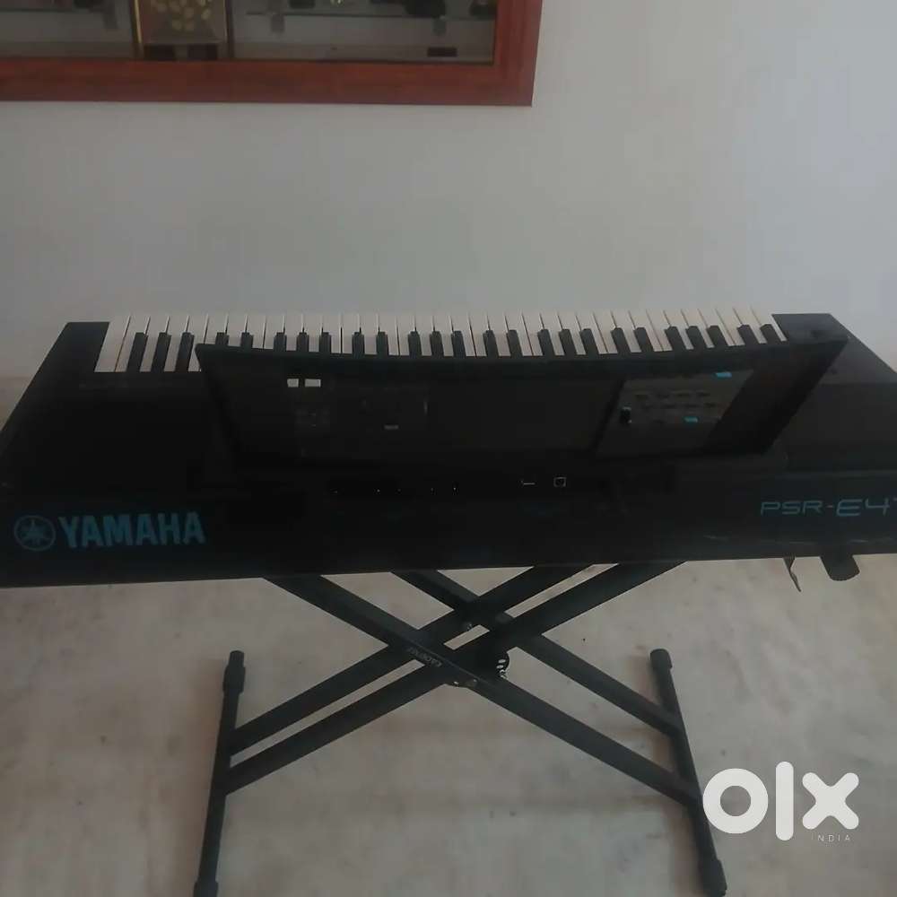 Keyboard Yamaha psr e473- 61 keys