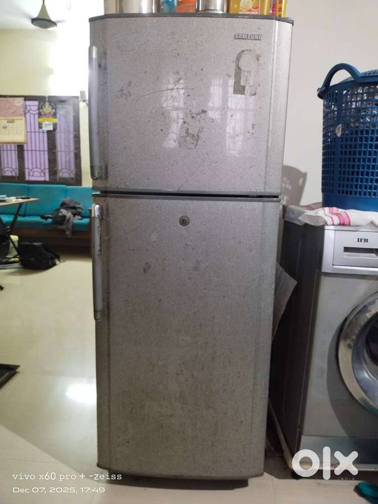 Samsung 230 ltr refrigerator