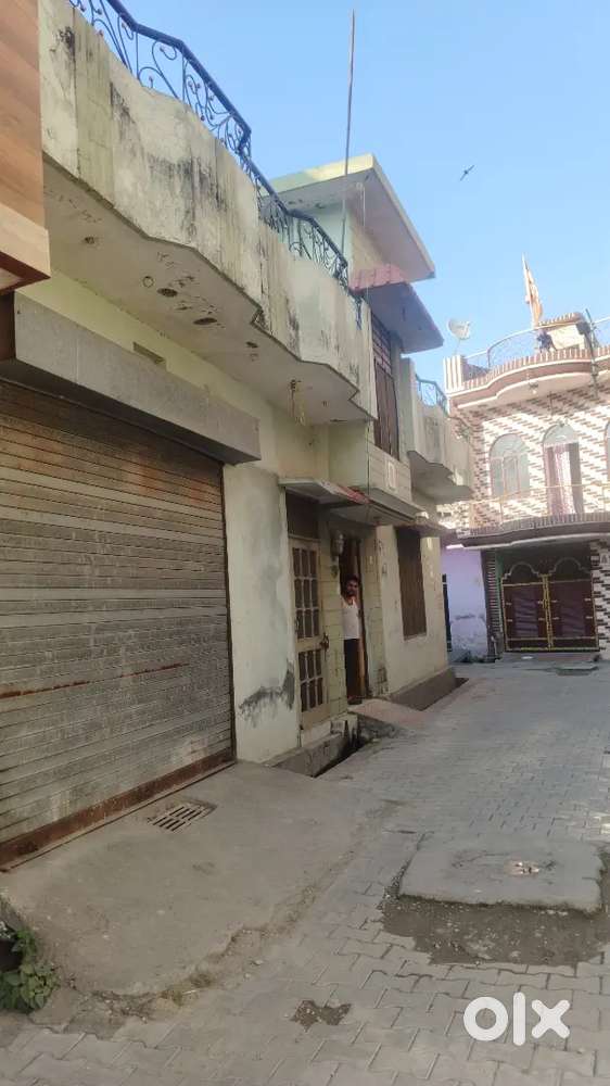 Sasta or achaa ghar...only plots ke rate par.187 gaj area rate 30k/gaj