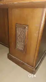 Sangwan ki bani hui badi office table with tuffon glass