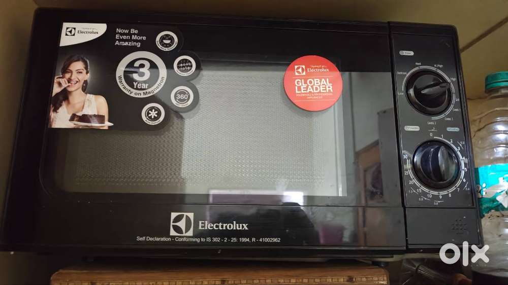 Electrolux Microwave approx 7-8 years old but in very good condition