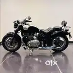 TRIUMPH BONNEVILLE SPEEDMASTER