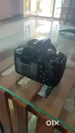 CANON EOS 1300D