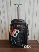TRAVEL TROLLEY BAG WITH MULTIPLE POCKETS