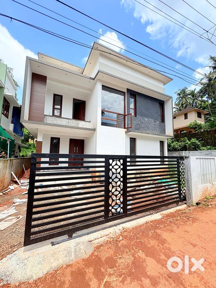 PalakotteVayal 4.60Cent 4 Bed New House