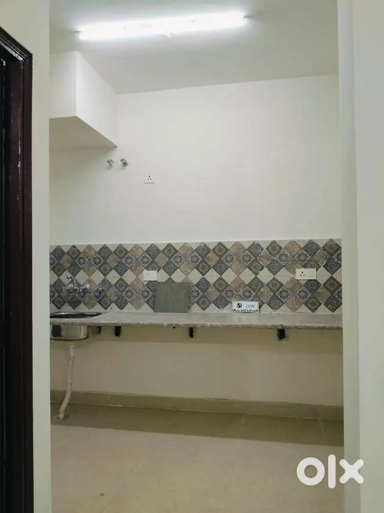 Available 1 BHK Unfurnished flat