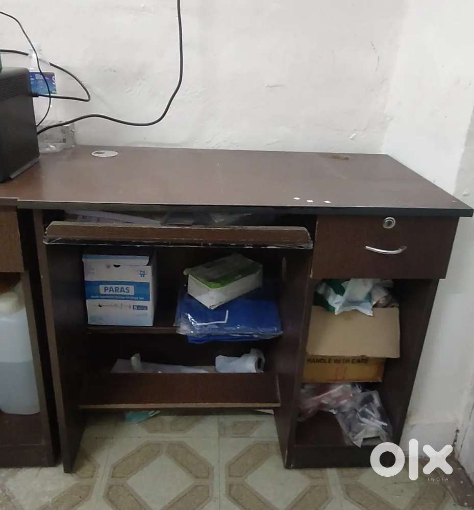 Study table cum Computer Table for sale in Thane Wagle Estate.