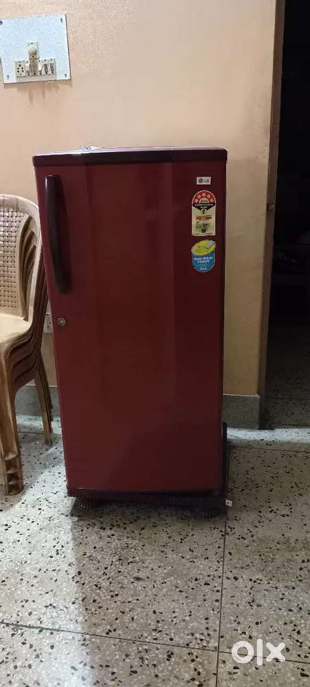 LG make 165Lt. Refrigerator