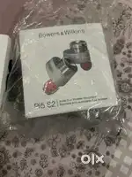 Bowers & Wilkins PI5 S2 And PI5