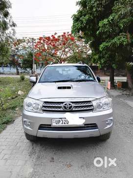 Toyota Fortuner 2010 Diesel Well Maintained