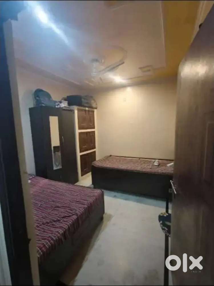 Need a freindly female room mate