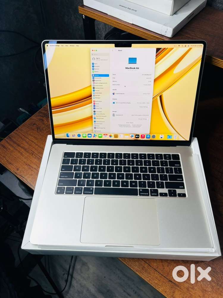 MacBook Air M2 – 15 inch 8GB  512GB. AppleCare+ Till – 16 July 2026