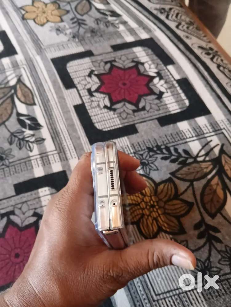 Fold 5 in warranty 10 month old