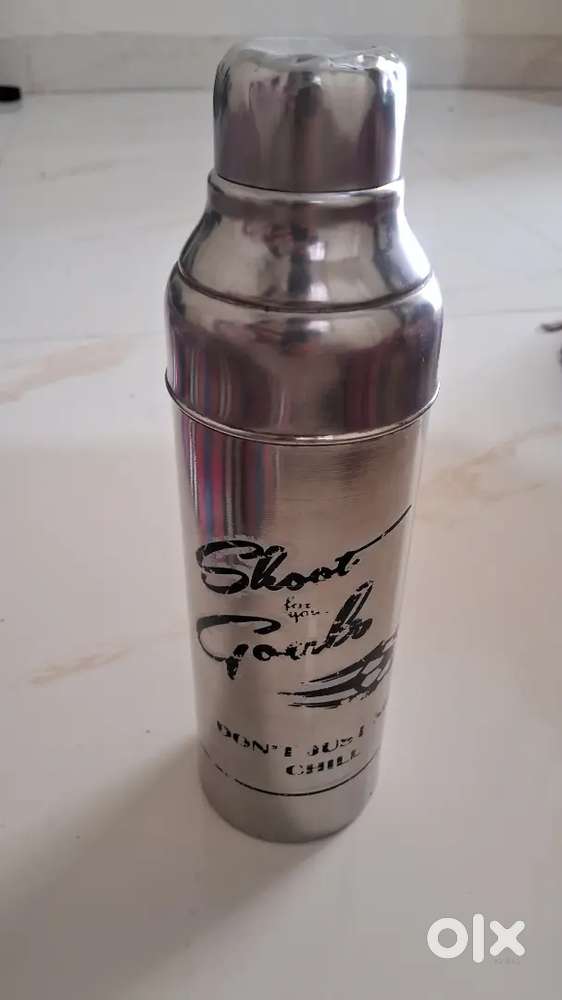 Stainless Steel Water Bottle – Durable & Stylish