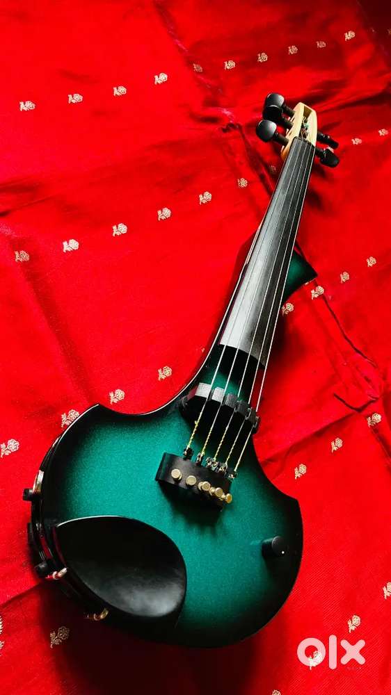 Cantini electric violin
