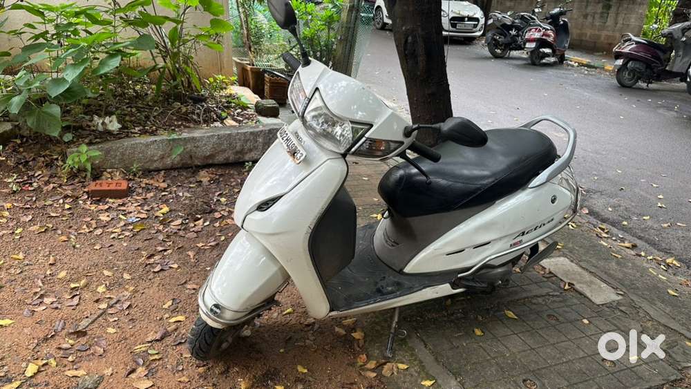 White colour Honda activa in excellent condition
