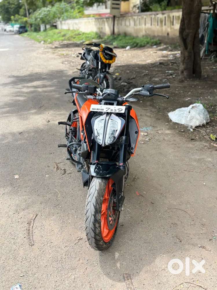 KTM DUKE 200