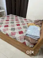 Wooden bed with sleepwell mattress ( 5ftx6.5)