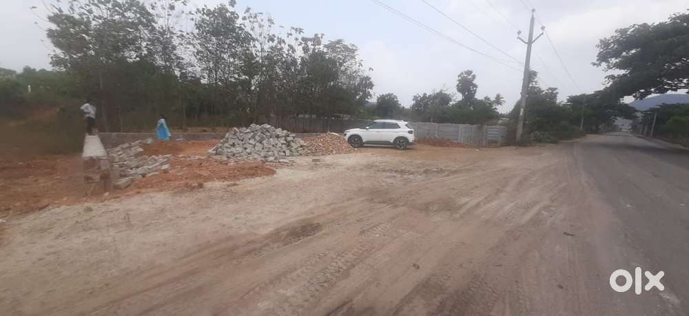 సబ్బవరం 6lines హైవే టు లంకెలపాలెం రోడ్ పక్కన