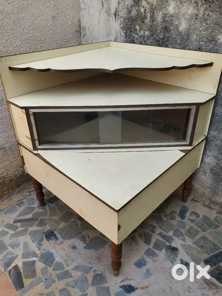 Corner set
