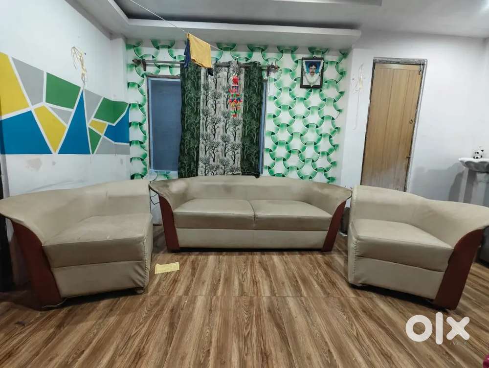 one 3siter and two 1siter sofa set sell