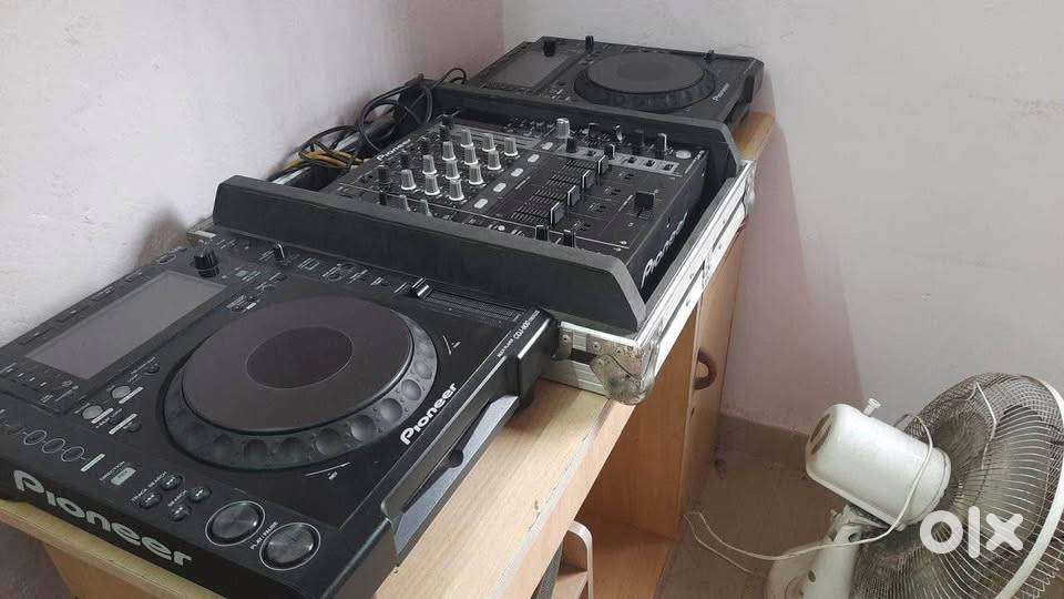 PIONEER CDJ -900 NEXUS WITH DJM-750 MIXER SALE