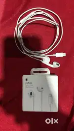 APPLE LIGHTNING EARPHONE