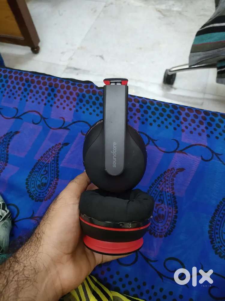 Soundcore q10 headphones new condition