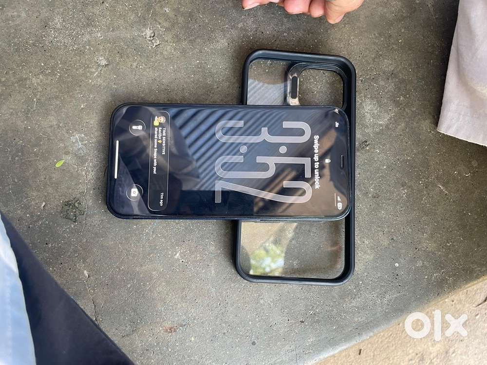 iphone 12. Black colour