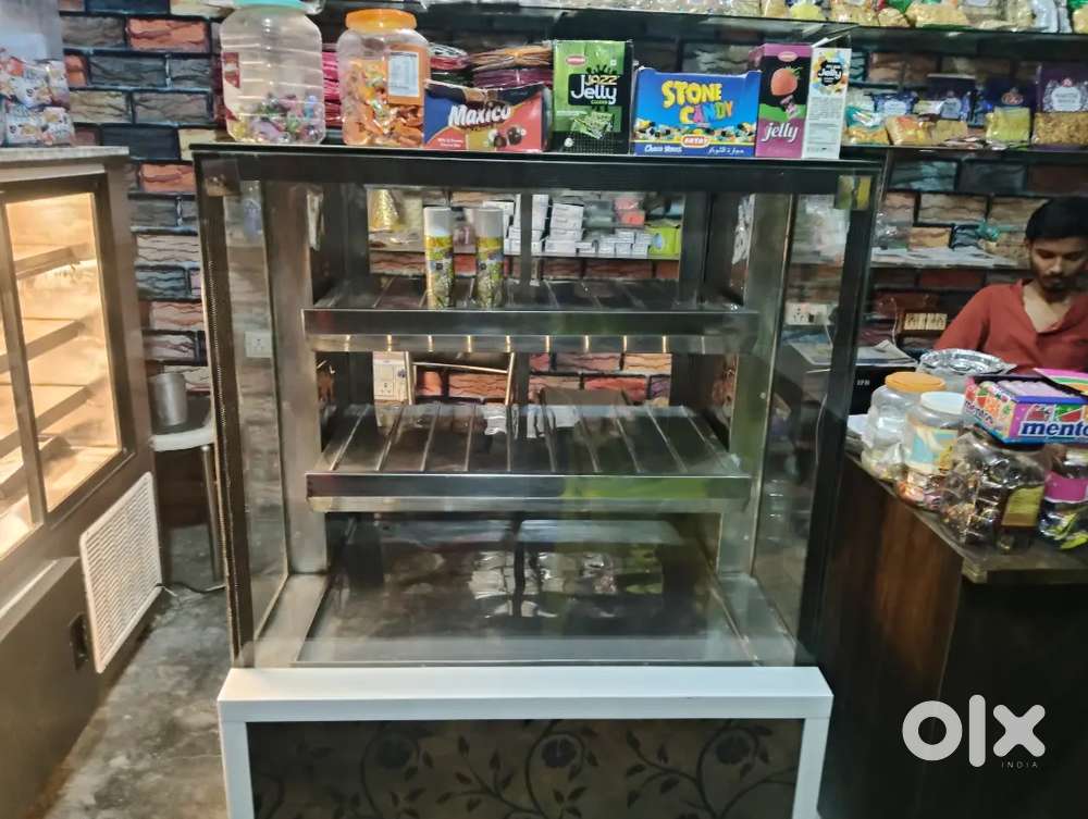 Ice cooling Cake display counter good condition jaldi contact kro