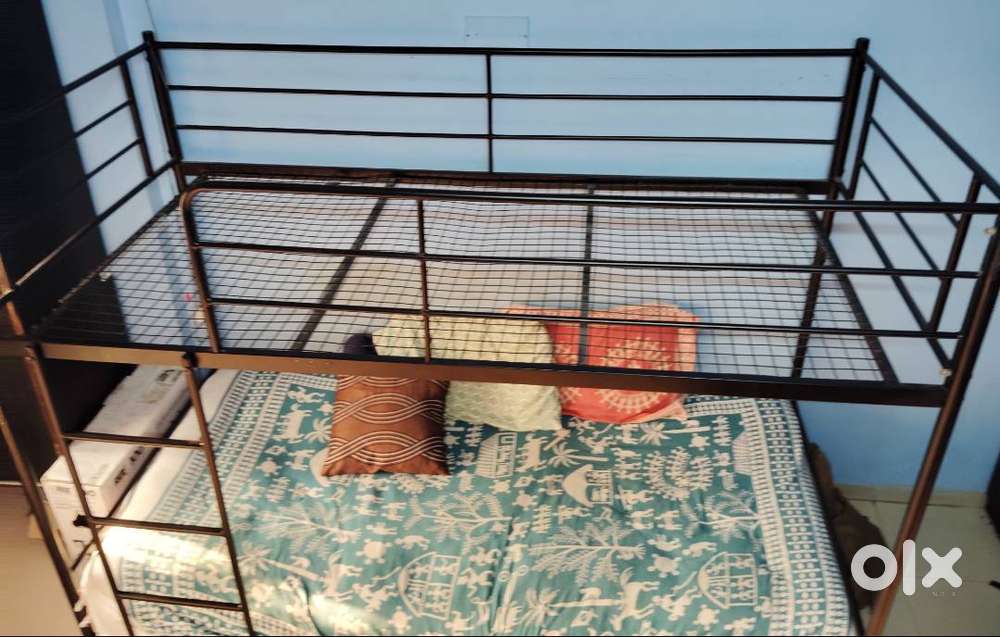 Metal Bed - 2 layers