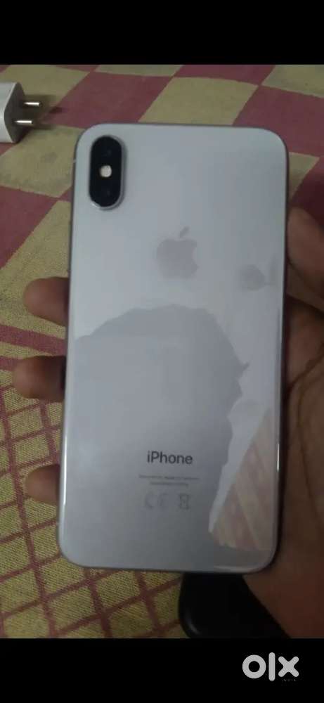 Iphone x 64 gb white mint condition battery 100