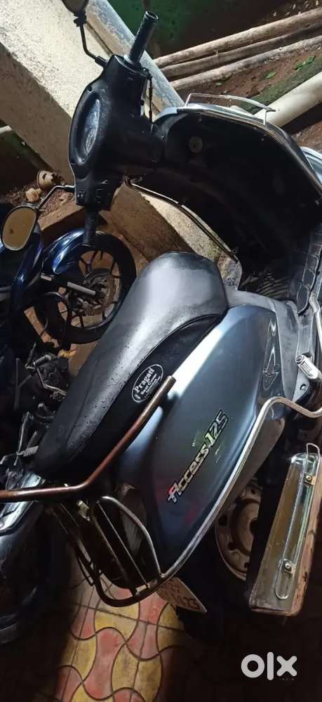 Good Condition both are Tube less and new typer in good condition..