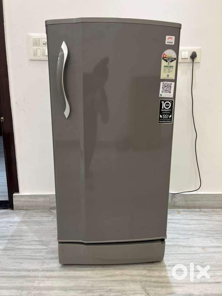 1.5 month old refrigerator