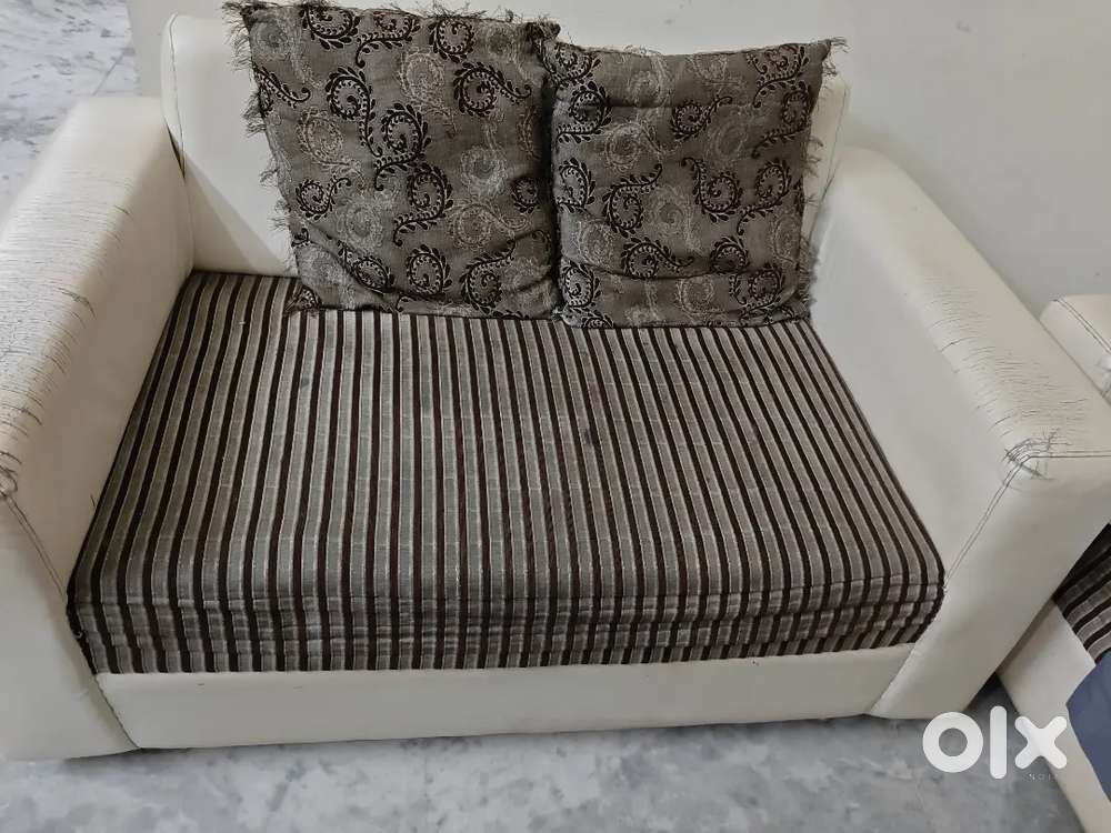 Beautiful 7seater sofa