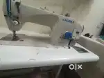 JUKI Industrial Stitching Machine – Heavy Duty & Reliable