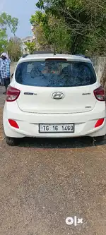 Hyundai Grand i10 2015 Diesel 97598 Km Driven