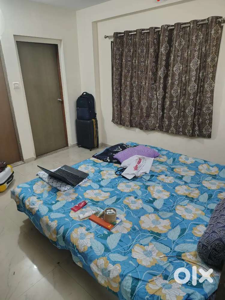 Require roommate for 3bhk flat