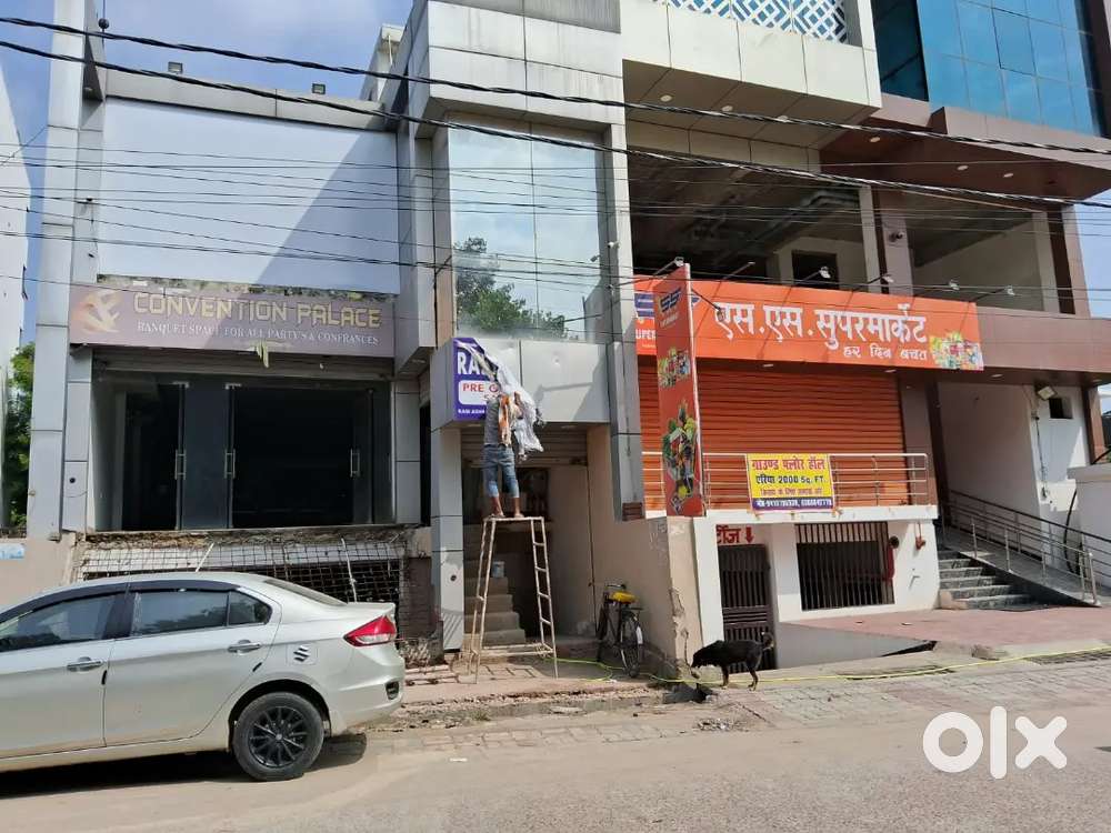 Commercial  property for sale in gomtinagar ext near  SBI Building