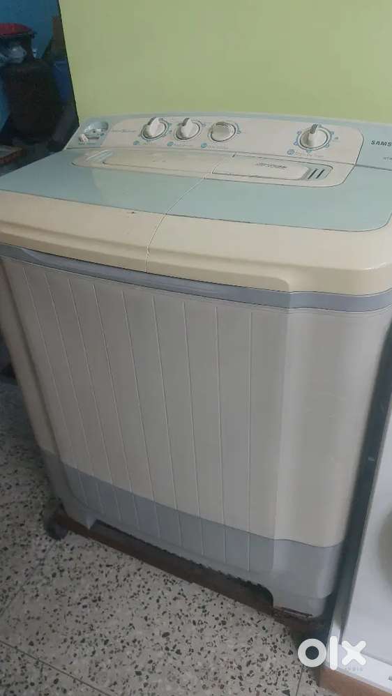 VERY GOOD CONDITION  WASHING MACHINE