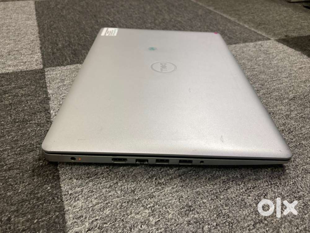 Dell Inspiron -i3 processor- 7th gen - 12gb - 256gb ssd - with bill