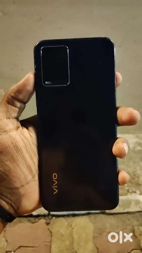 Vivo y21t good condition very good battery health box charger availabl