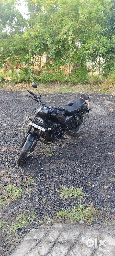 Top model Top condition well mentioned 1 st owner single handed driv
