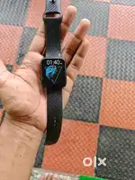 Noise Amoled Smart Watch