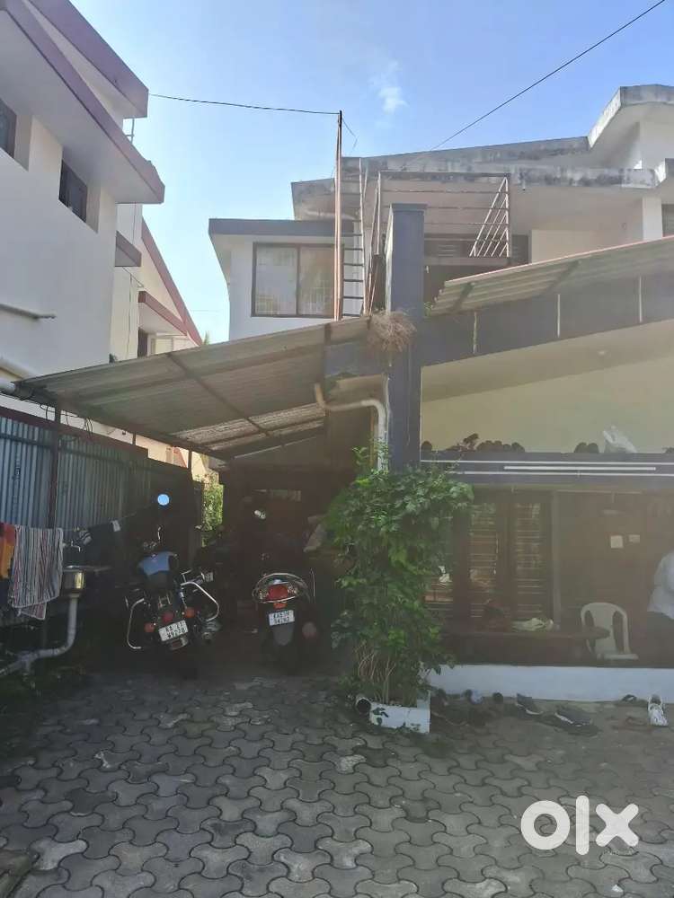 Cook-warden required for a PG in mangalore.